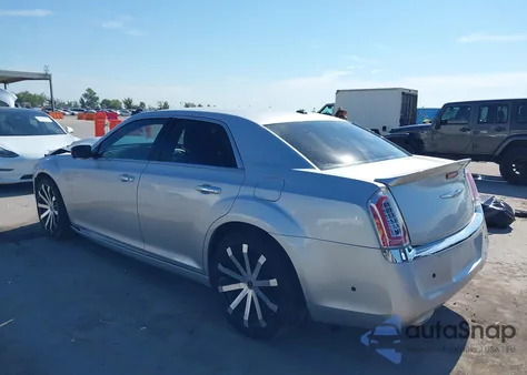 2012 Chrysler 300 Limited z USA, uszkodzony, nr VIN 2C3CCACGXCH310051